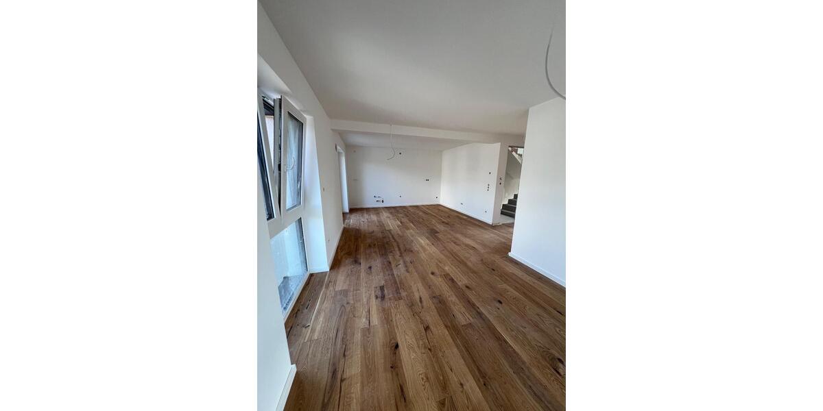 Etagenwohnung Wendlingen am Neckar - 2 Zimmer, 60 m&sup2;, 1.200&euro; | Angebot:24473804