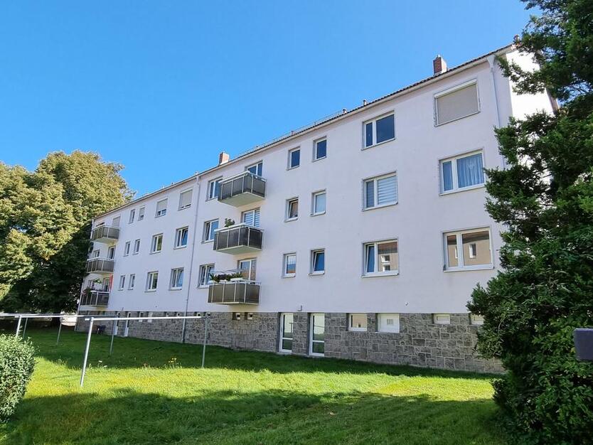 Wunderschöne 2 Raum Wohnung mit Balkon Eichert