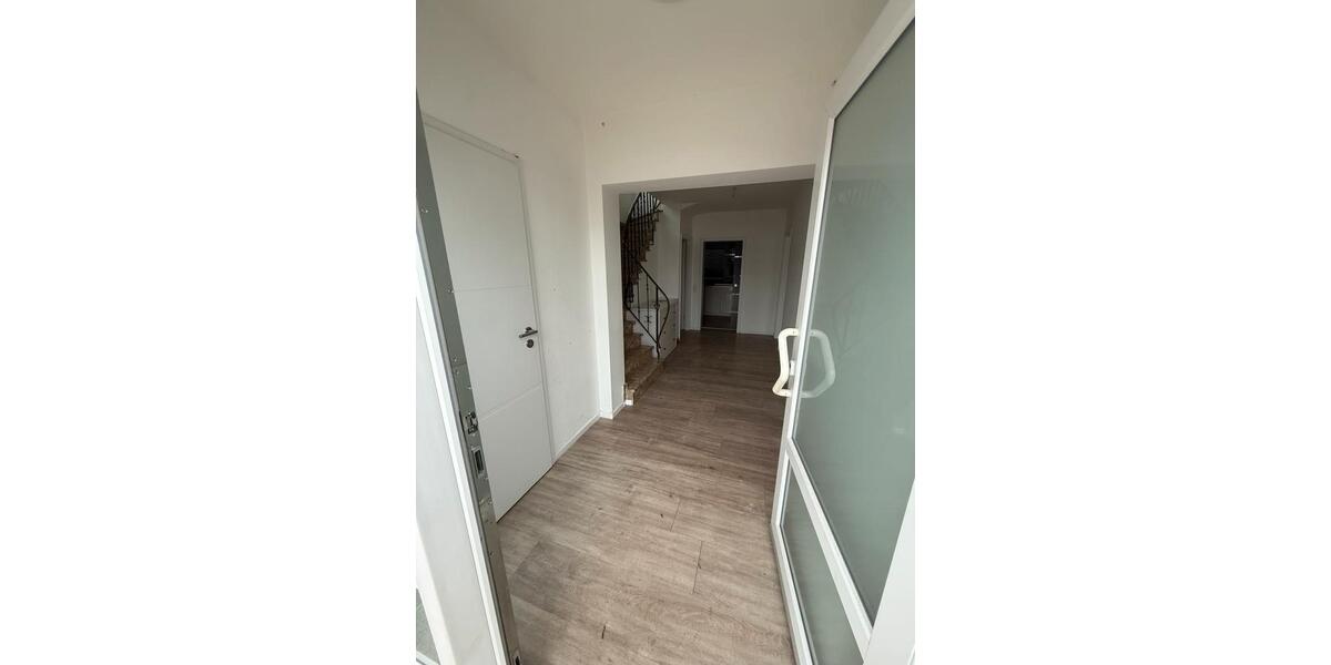 Geräumiges 4-Zimmer-Haus in 50170 Sindorf mit Einbauküche 4 zimmer