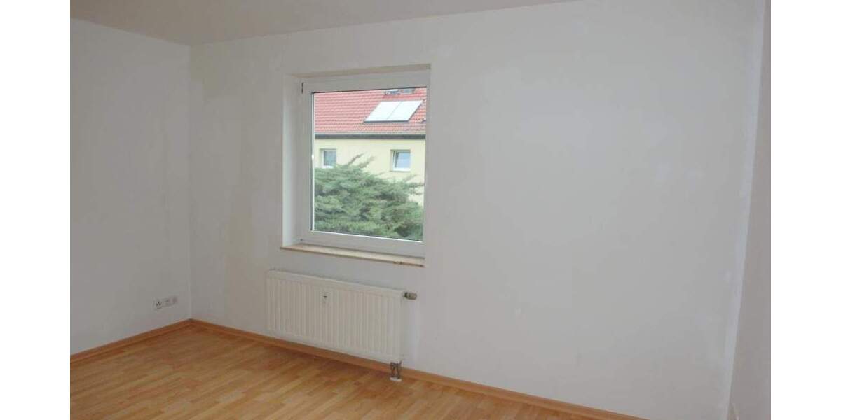 Ruhige 3-Zimmer-Wohnung mit Terrasse, separater Küche und Laminatboden am Rande von Königsbrück 3 zimmer