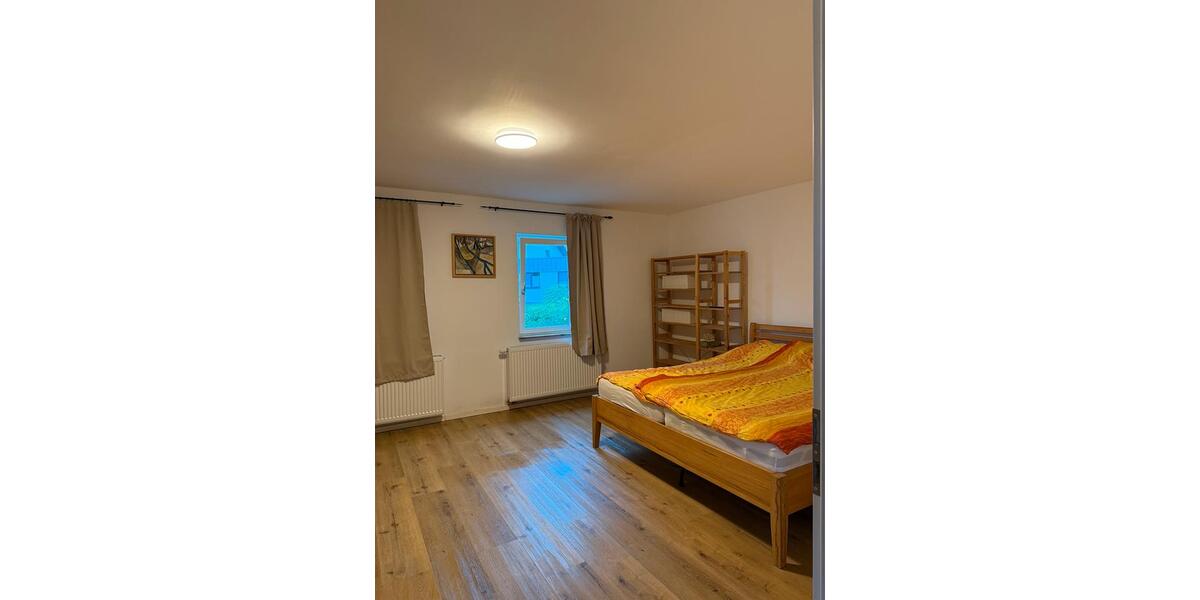 Einfamilienhaus Sinn - 5 Zimmer, 160 m&sup2;, 1.200&euro; | Angebot:23415451