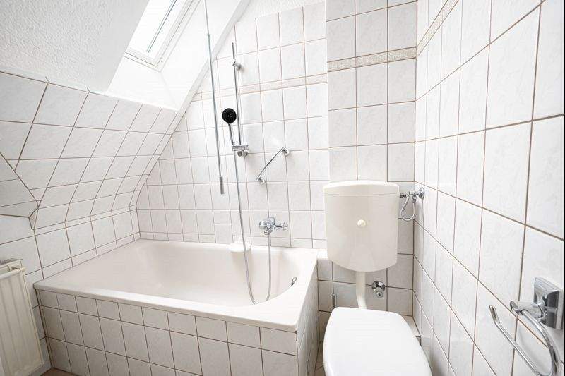 Etagenwohnung Essen Heisingen - 4 Zimmer, 76 m&sup2;, 780&euro; | Angebot:24673336