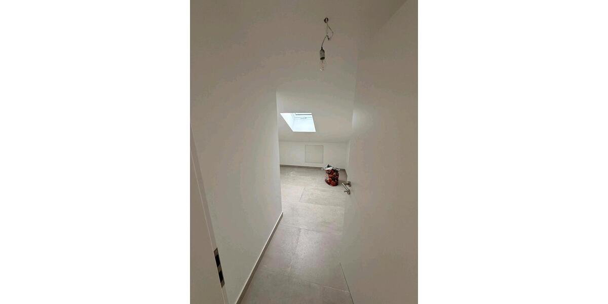Dachgeschoßwohnung Bad Essen - 4 Zimmer, 125 m&sup2;, 1.300&euro; | Angebot:24681903