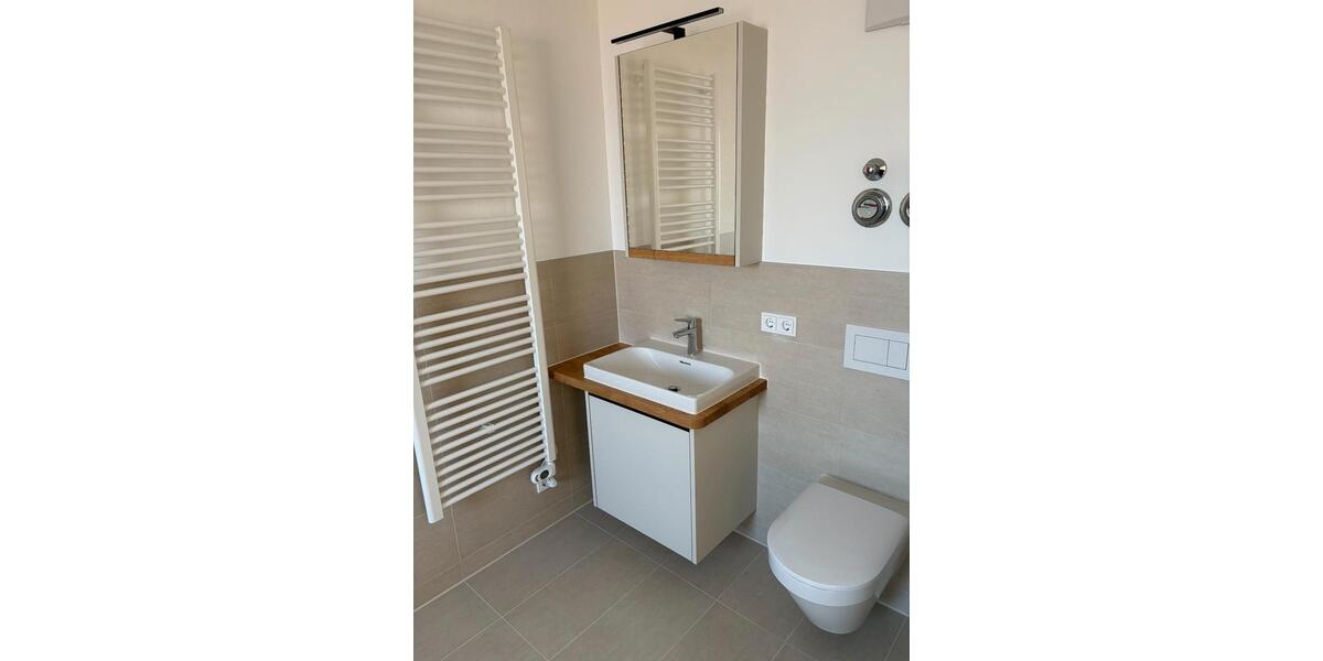 Dachgeschoßwohnung Dinkelscherben - 2 Zimmer, 66 m&sup2;, 1.000&euro; | Angebot:26120686
