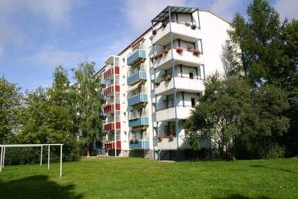 Wohnung Schwerin Lankow - 3 Zimmer, 55 m&sup2;, 410&euro; | Angebot:26192514