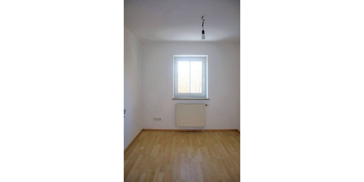 Etagenwohnung Wörth Hofsingelding - 3 Zimmer, 109 m&sup2;, 1.650&euro; | Angebot:26673173