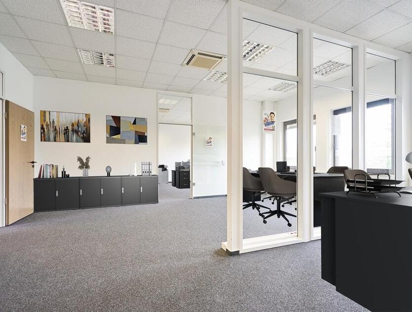 Großzügige Büroeinheit mit Balkon in bester Lage *DIREKT VOM EIGENTÜMER* zimmer