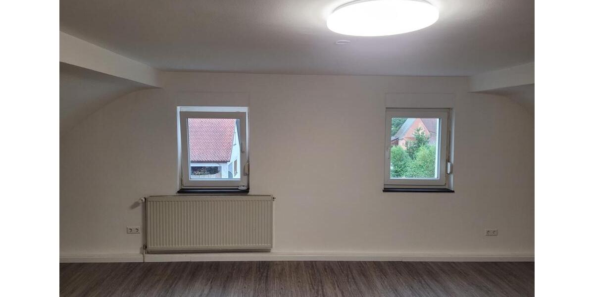 Dachgeschoßwohnung Feuchtwangen - 3 Zimmer, 80 m&sup2;, 800&euro; | Angebot:25907832