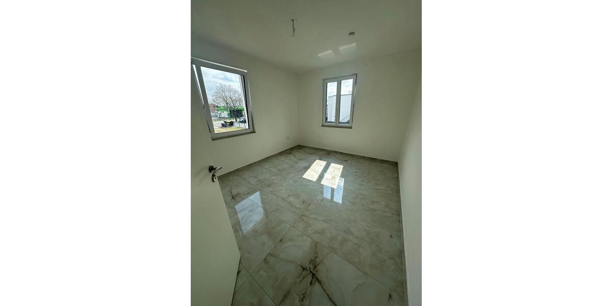 Etagenwohnung Nienburg (Weser) - 3 Zimmer, 93 m&sup2;, 950&euro; | Angebot:26348230