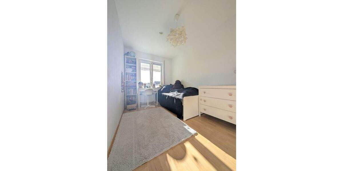 Etagenwohnung Neubiberg - 4 Zimmer, 96 m&sup2;, 1.850&euro; | Angebot:24835467