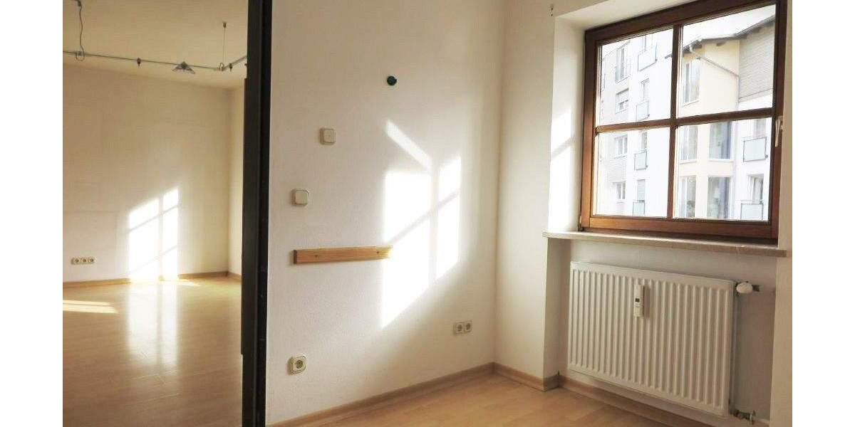 Gewerbeobjekt Berchtesgaden - 4 Zimmer, 101 m&sup2;, 1.400&euro; | Angebot:25705352