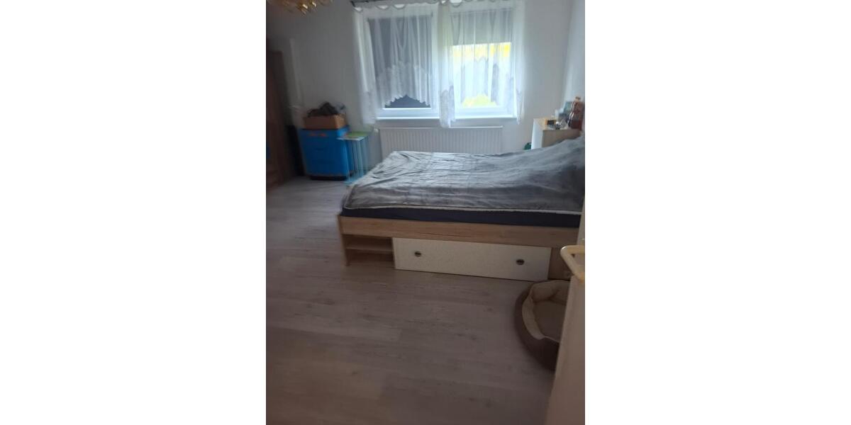 Etagenwohnung Stauchitz - 3 Zimmer, 72 m&sup2;, 250&euro; | Angebot:26532018