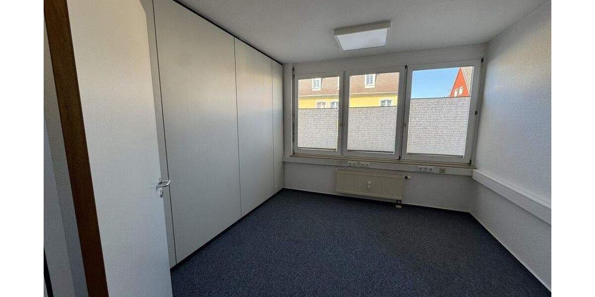Gewerbeobjekt Oberkirch - 4 Zimmer, 81 m&sup2;, 640&euro; | Angebot:25730413