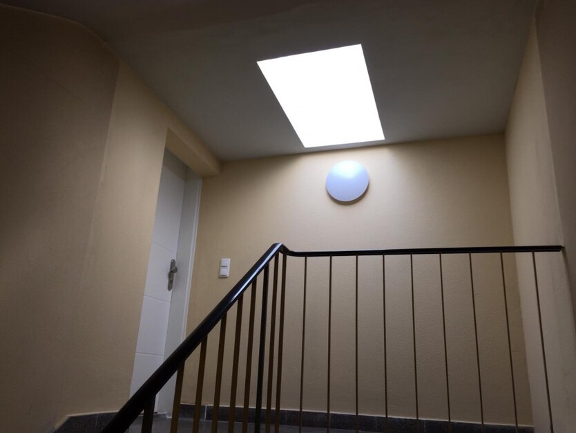 Top 3-Zimmer-DG-Wohnung mit Loggia und KFZ-Stellplatz Nbg-Schweinau