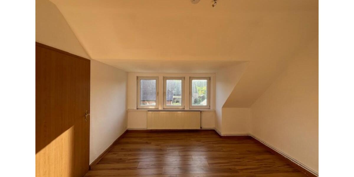 Etagenwohnung Bergen an der Dumme - 3 Zimmer, 78 m&sup2;, 400&euro; | Angebot:25237590