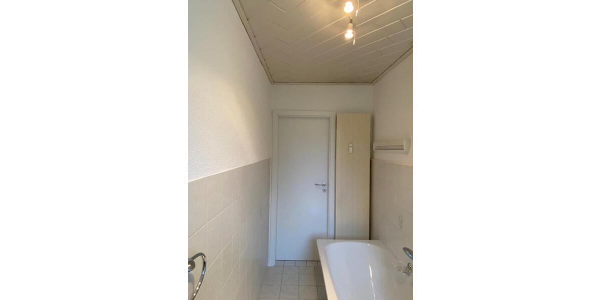 Hochparterre Adorf/Vogtland Vogtland - 3 Zimmer, 62 m&sup2;, 310&euro; | Angebot:24918240