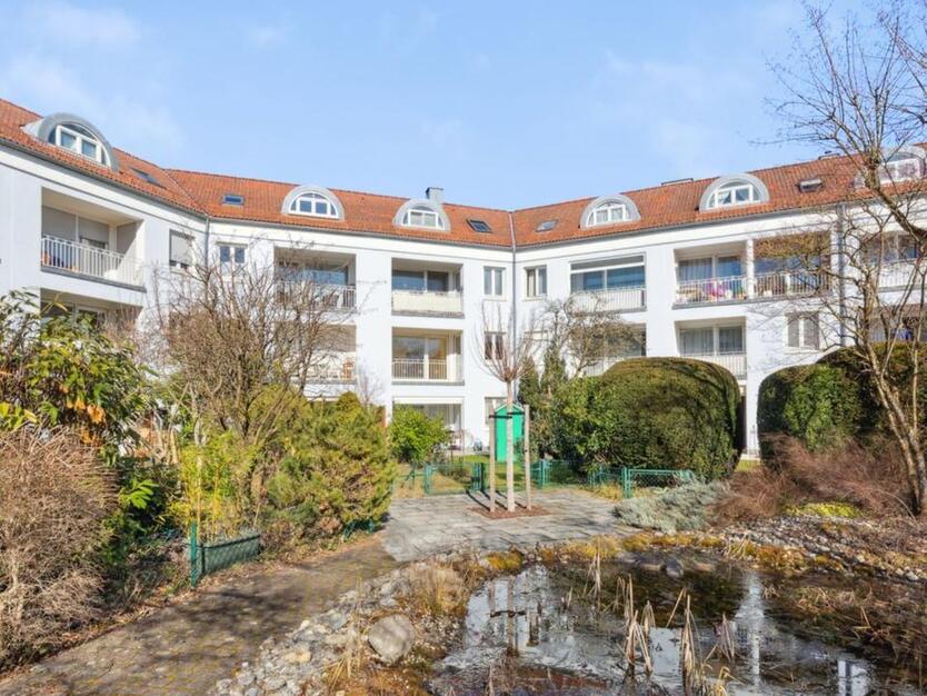 Teilmöblierte 2-Zimmer-Wohnung, 60 qm, hell. An NR ohne Haustiere zimmer