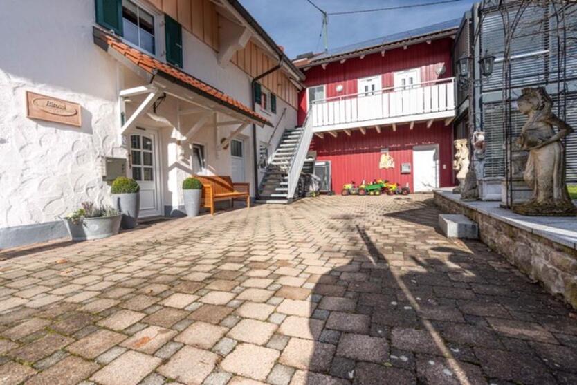 Wohnung Haus 7 Zimmer in markt rettenbach