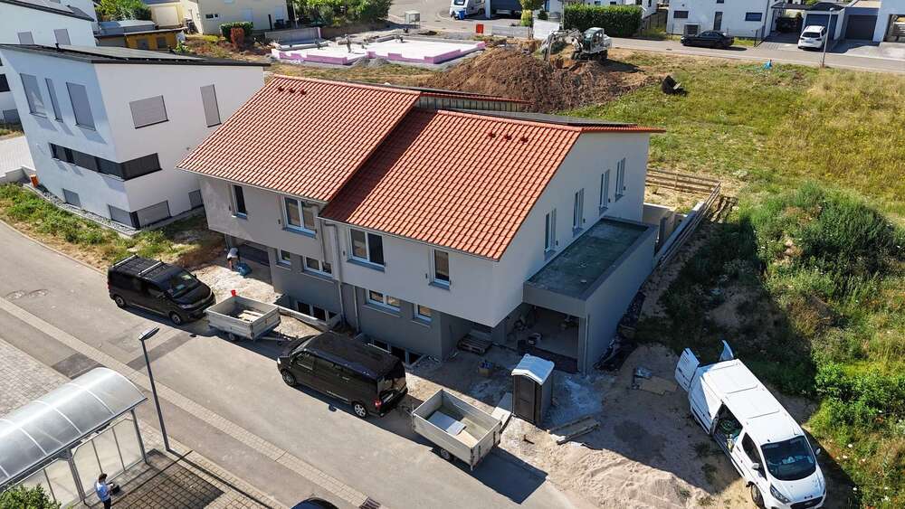 Einfamilienhaus Oedheim - 7 Zimmer, 196 m&sup2;, 2.740&euro; | Angebot:27005000
