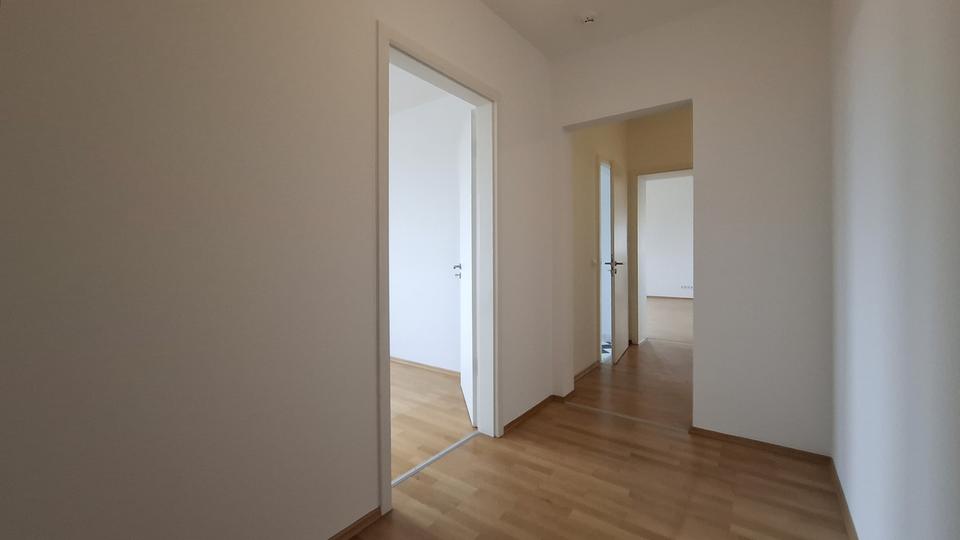 Dachgeschoßwohnung Bad Nauheim - 3 Zimmer, 95 m&sup2;, 1.620&euro; | Angebot:26558023