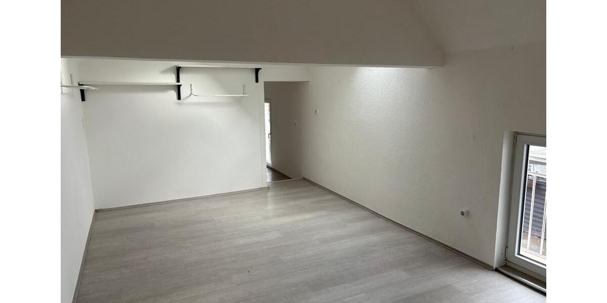 Erdgeschoßwohnung Wetzlar - 3 Zimmer, 80 m&sup2;, 850&euro; | Angebot:25945190