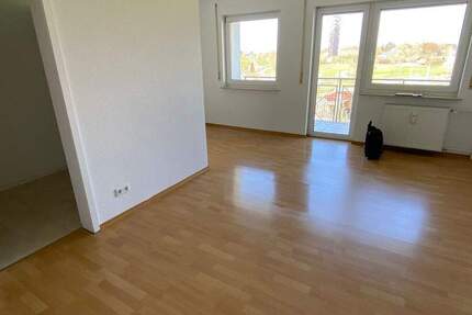 Freundliche, helle 1-Zimmer-Wohnung mit Aussicht 1 zimmer