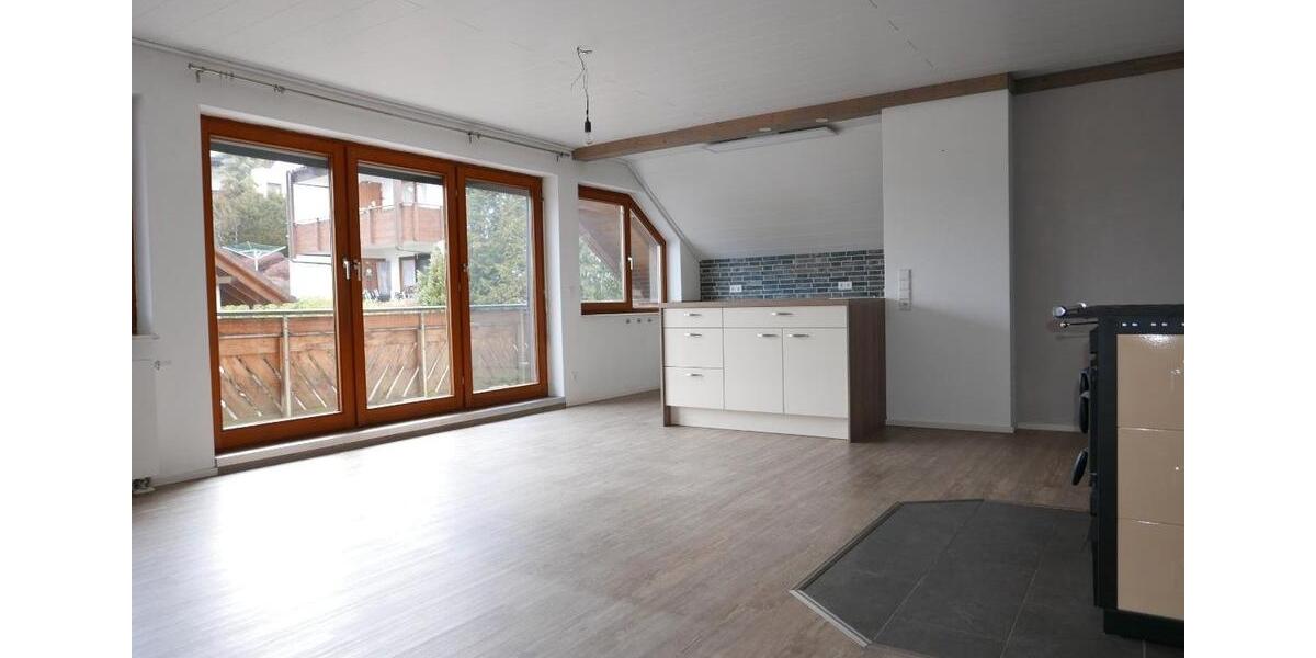 Mehrfamilienhaus, Wohnhaus Haiterbach - 3.5 Zimmer, 80 m&sup2;, 900&euro; | Angebot:26547921