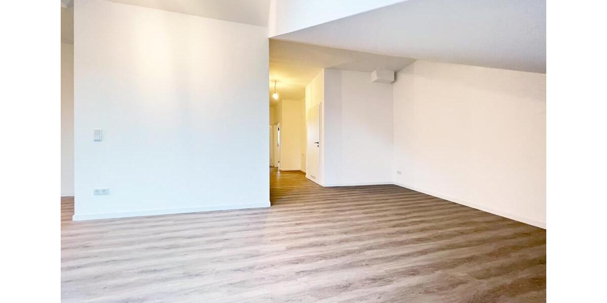 Dachgeschoßwohnung Euskirchen - 3 Zimmer, 71 m&sup2;, 994&euro; | Angebot:23407150