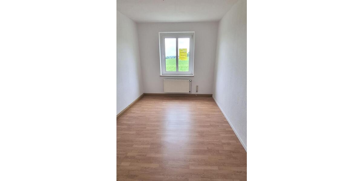 Etagenwohnung Geringswalde - 3 Zimmer, 74 m&sup2;, 460&euro; | Angebot:25567418
