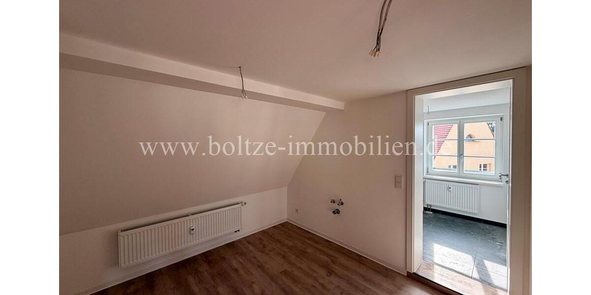 Dachgeschoßwohnung Naumburg (Saale) - 2 Zimmer, 44 m&sup2;, 310&euro; | Angebot:25806754