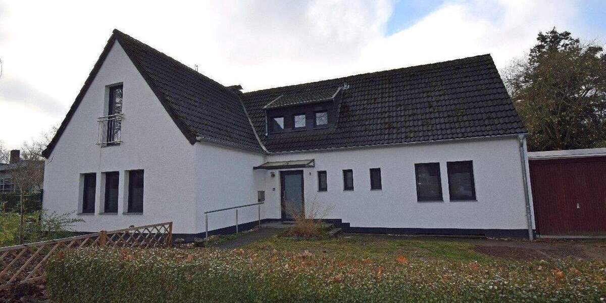 Helles, großzügiges Familienhaus mit großem Garten in attraktiver Wohnlage von 41334 Nettetal 8 zimmer