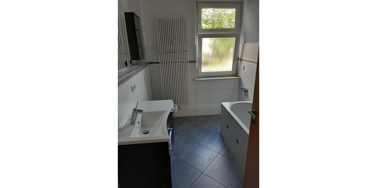 Erdgeschoßwohnung Wurzen - 2 Zimmer, 68 m&sup2;, 420&euro; | Angebot:25189884