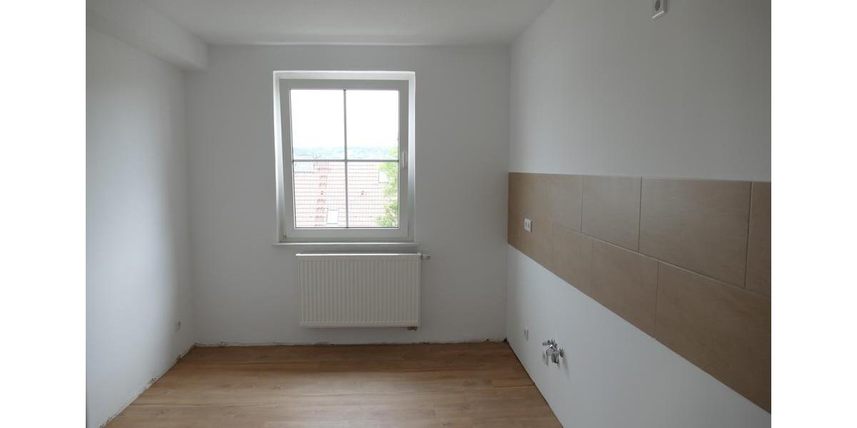 Etagenwohnung Naumburg (Saale) - 3 Zimmer, 65 m&sup2;, 525&euro; | Angebot:26476529