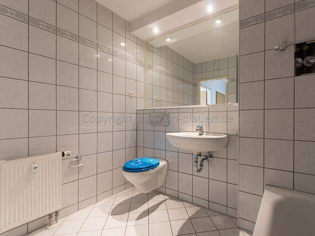 Moderne 3-Zimmer-Wohnung mit Balkon u. Außenstellplatz in Plauen - Perfekte Lage!