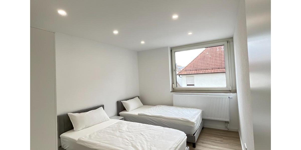 Wohnen auf Zeit Sindelfingen - 4 Zimmer, 100 m&sup2;, 2.550&euro; | Angebot:26444388