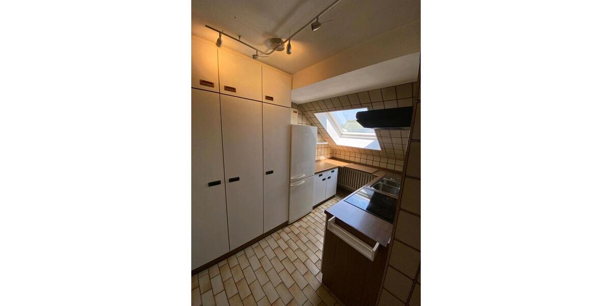Dachgeschoßwohnung Berlin Tempelhof-Schöneberg - 2.5 Zimmer, 65 m&sup2;, 690&euro; | Angebot:26326114
