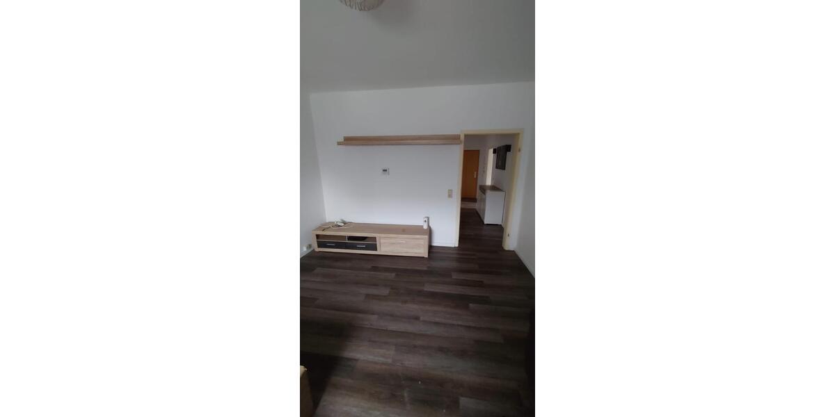 Dachgeschoßwohnung Calbe (Saale) - 2 Zimmer, 44 m&sup2;, 280&euro; | Angebot:26297178