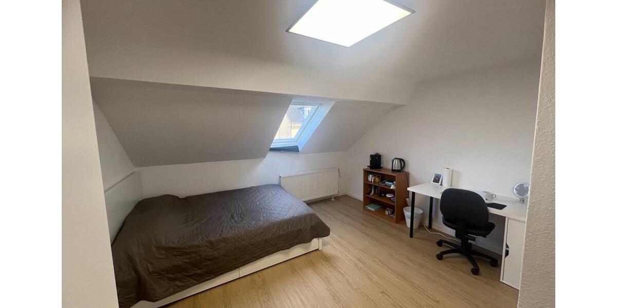 Single Room Available in a Shared Apartmen 15 zimmer