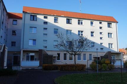 Wohnung Stavenhagen - 2 Zimmer, 54 m&sup2;, 324&euro; | Angebot:25181618