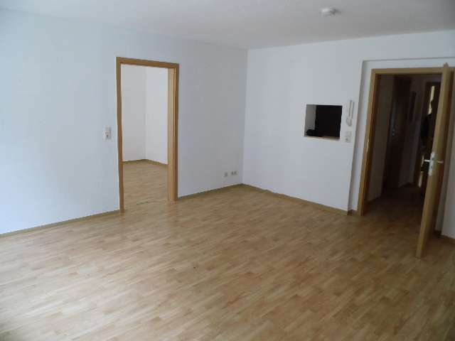 Etagenwohnung Sangerhausen Othal - 3 Zimmer, 63 m&sup2;, 315&euro; | Angebot:27098845