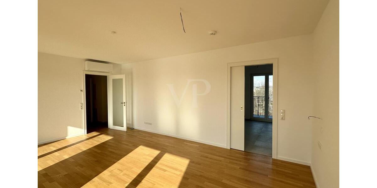 Dachgeschoßwohnung Dresden Neustadt - 3 Zimmer, 96 m&sup2;, 1.736&euro; | Angebot:25959978
