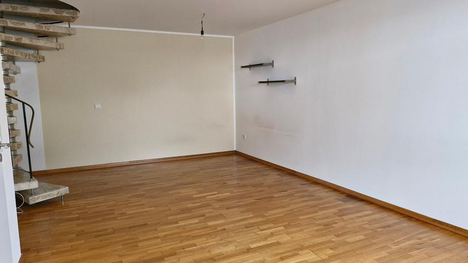 Etagenwohnung Salmtal - 2 Zimmer, 100 m&sup2;, 865&euro; | Angebot:26375463