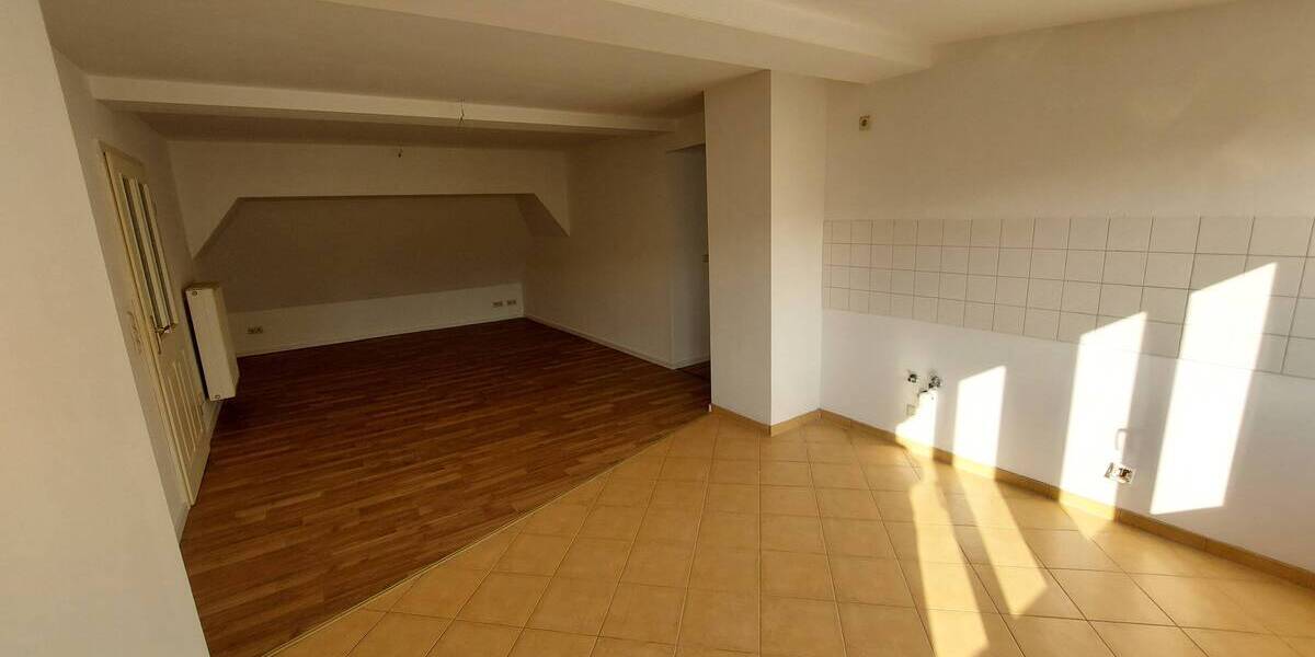 Etagenwohnung Roßwein - 3 Zimmer, 65 m&sup2;, 325&euro; | Angebot:25686207