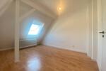 Dachgeschoßwohnung Remscheid Gemarkung Bergisch Born - 3.5 Zimmer, 60 m&sup2;, 487&euro; | Angebot:26675431