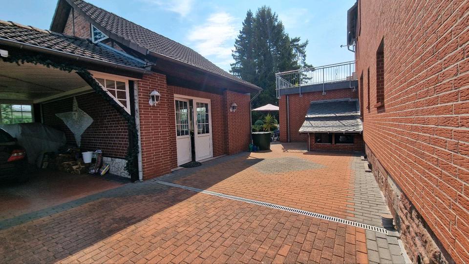 Einfamilienhaus Holzminden - 12 Zimmer, 320 m&sup2;, 2.300&euro; | Angebot:26037589