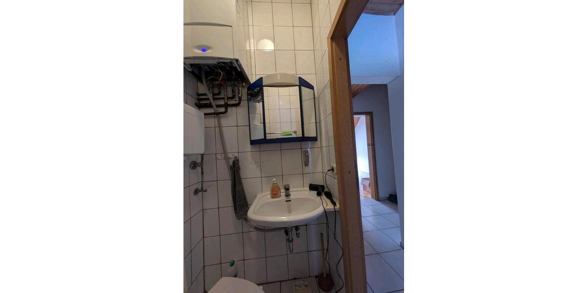 Dachgeschoßwohnung Karlsruhe Südstadt - 4 Zimmer, 70 m&sup2;, 420&euro; | Angebot:26626715