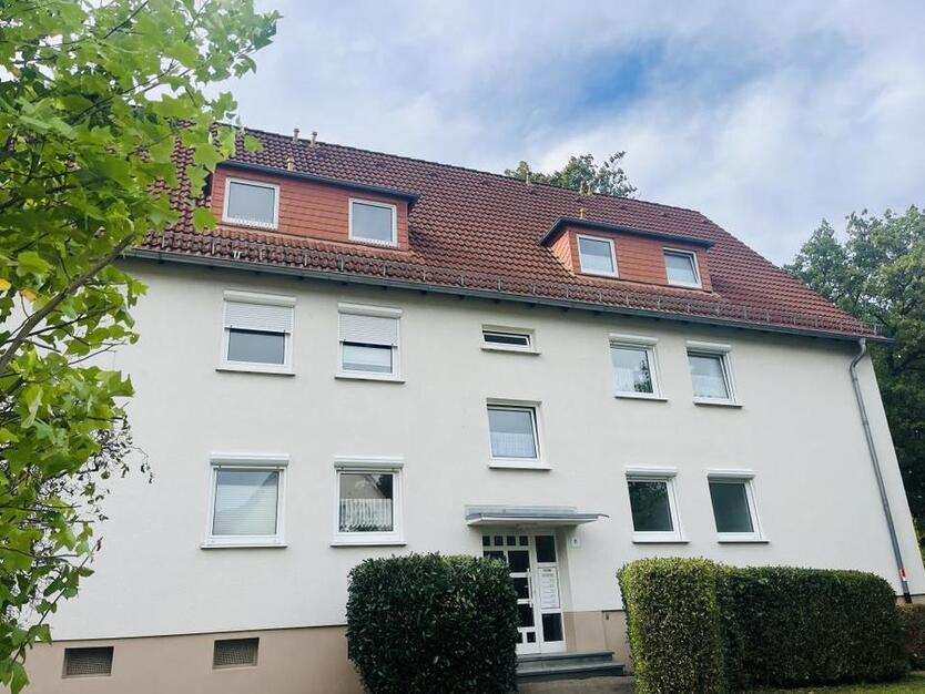 Geschmackvoll SANIERTE ERDGESCHOSSWOHNUNG mit flexiblem Grundriss und BALKON!! zimmer