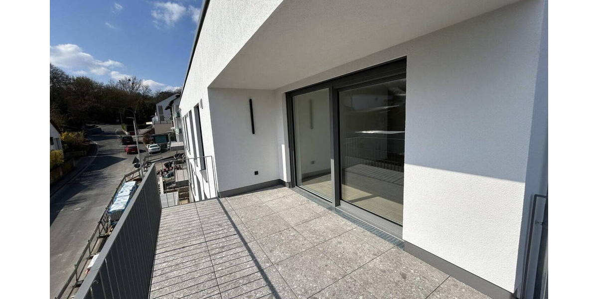 Etagenwohnung Zell am Main - 3 Zimmer, 108 m&sup2;, 1.520&euro; | Angebot:26015853