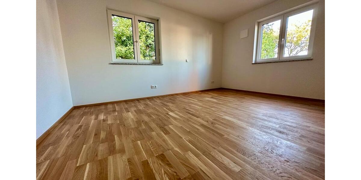 Dachgeschoßwohnung Unterdietfurt - 3 Zimmer, 90 m&sup2;, 1.000&euro; | Angebot:24678585