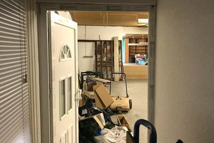 Biete 260 qm Hallen und Büro Fläche zimmer